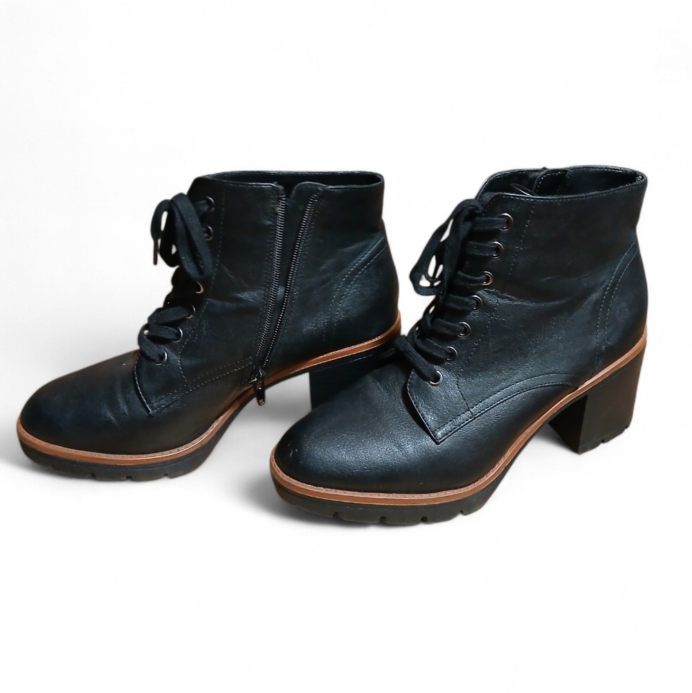 Naturalizer Black Lace-Up Ankle Boots with Brown Trim